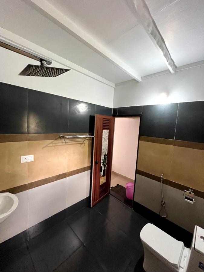 Kayalvarath Paradise Apartamento Mundrothuruth Exterior foto